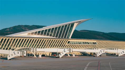 bilbao airport wikipedia